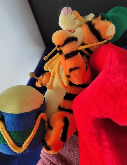 Disney Tigger Stocking Unisex Holiday Kids/Adults 🔥🌊🌟BUNDLE AND SAVE - Picture 10 of 11